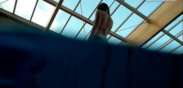  Juicy ass brunette babe Alla Birtakik swimming